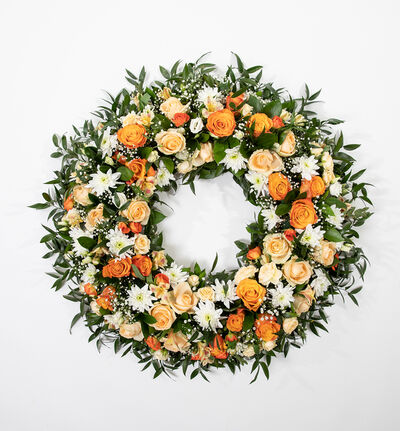 Krans i hvitt og gyllent 80 cm Krans i hvitt og gyllent 80 cm